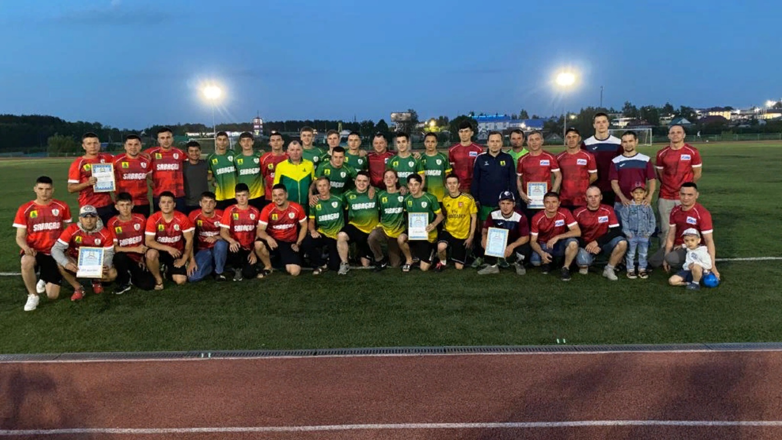 мфк яшьлек шемордан. богатые сабы татарстан. футбол сабы. зеленодольск 2012 год команда по футболу. первенство города по футболу.